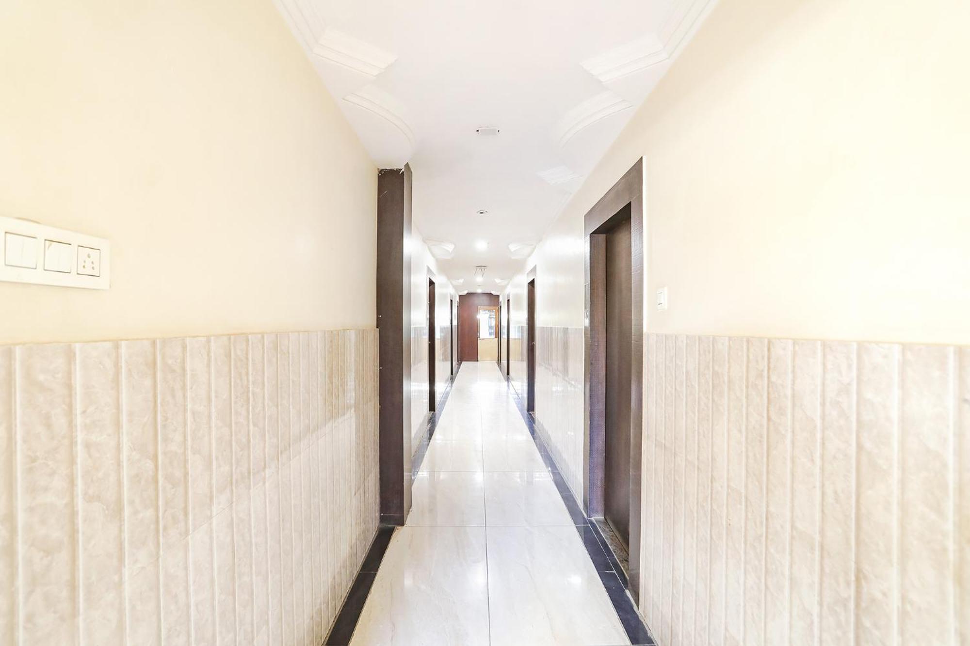 Fabhotel Shirdi Park Inn Экстерьер фото